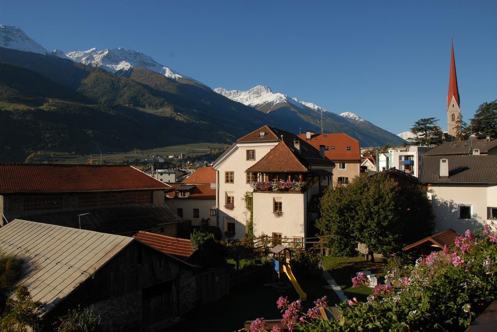 Anna Hotel 3*