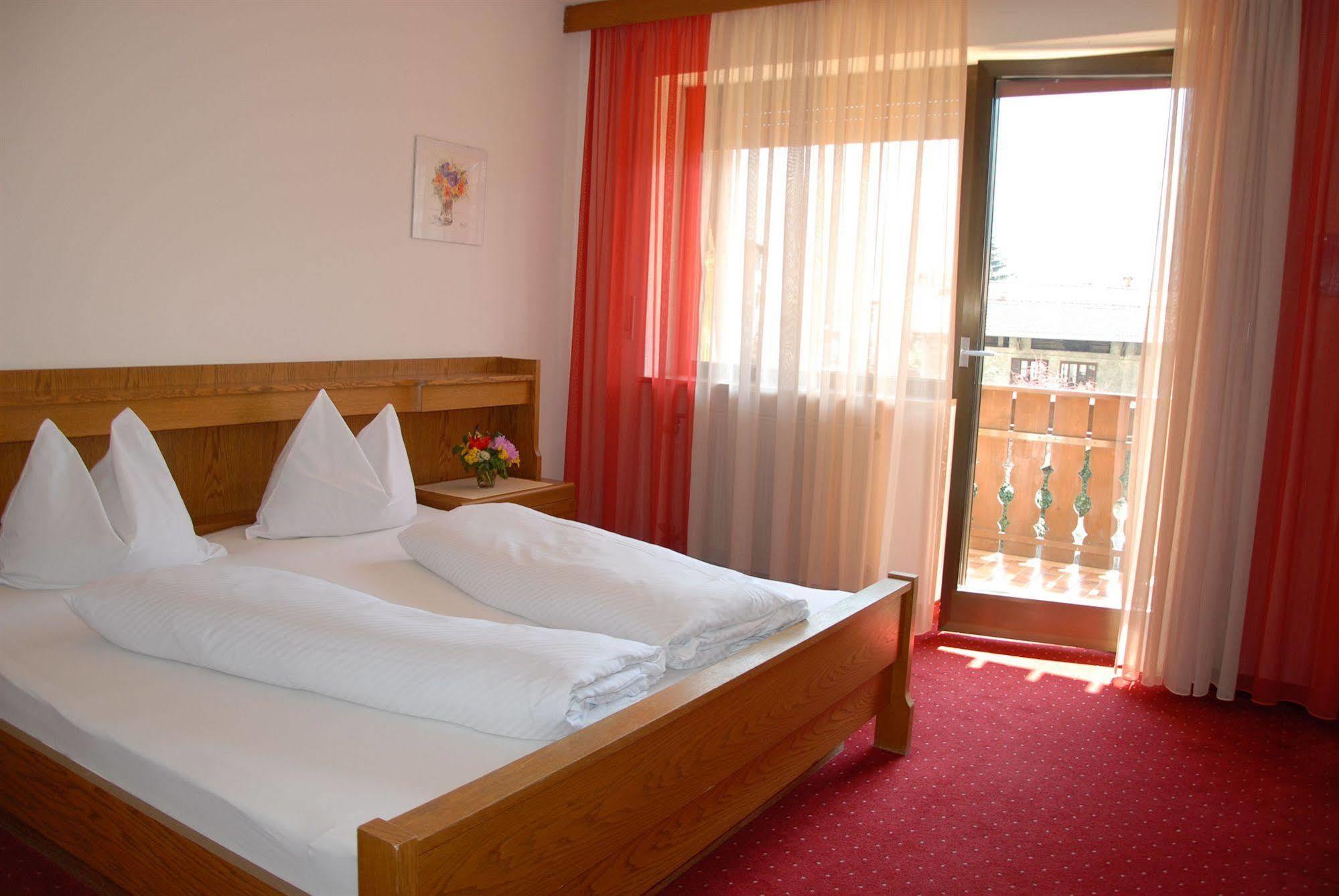 Anna Hotel