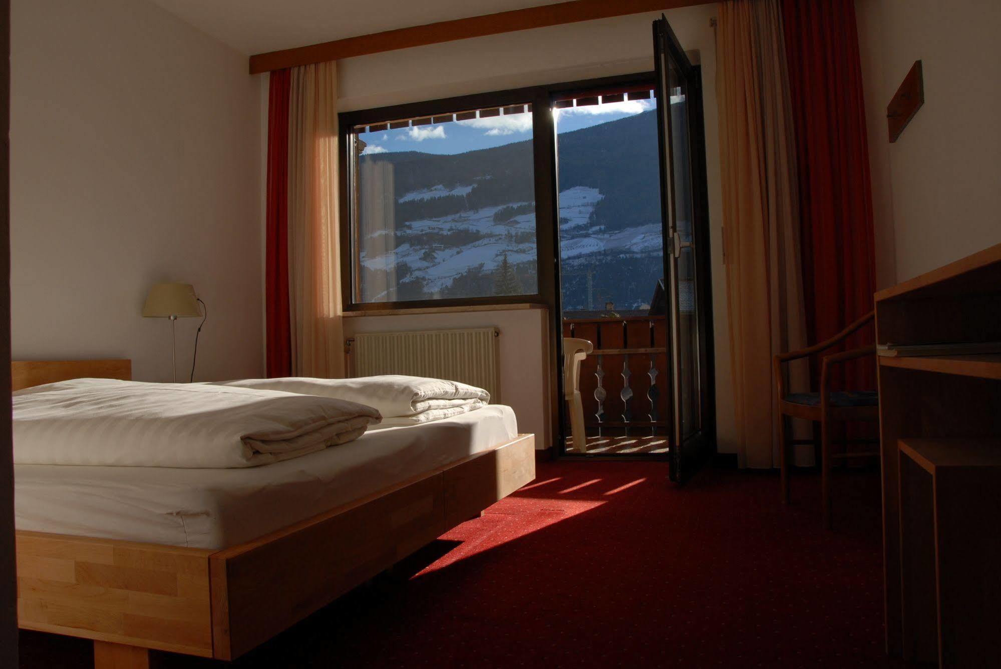 Anna Hotel
