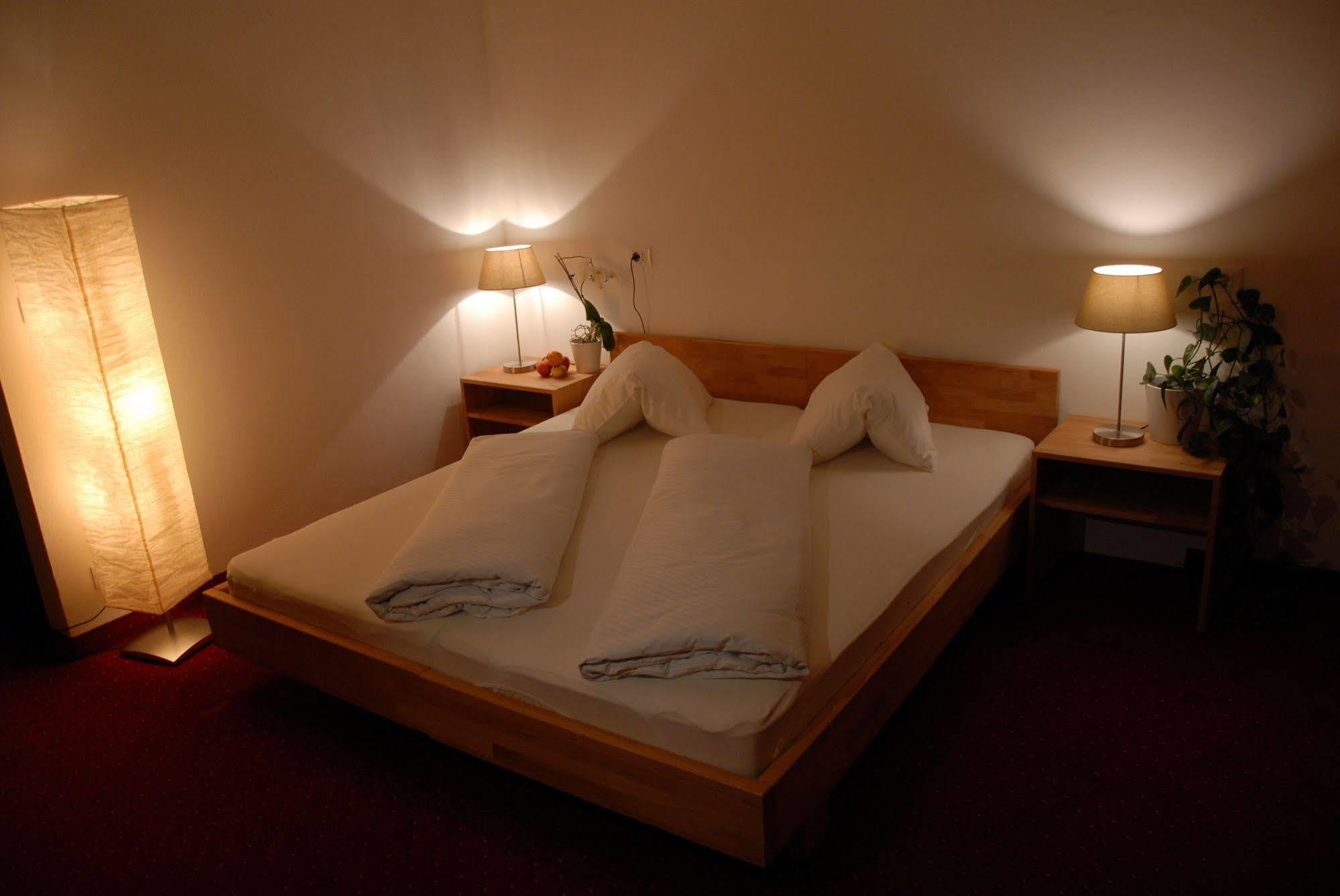 Anna Hotel